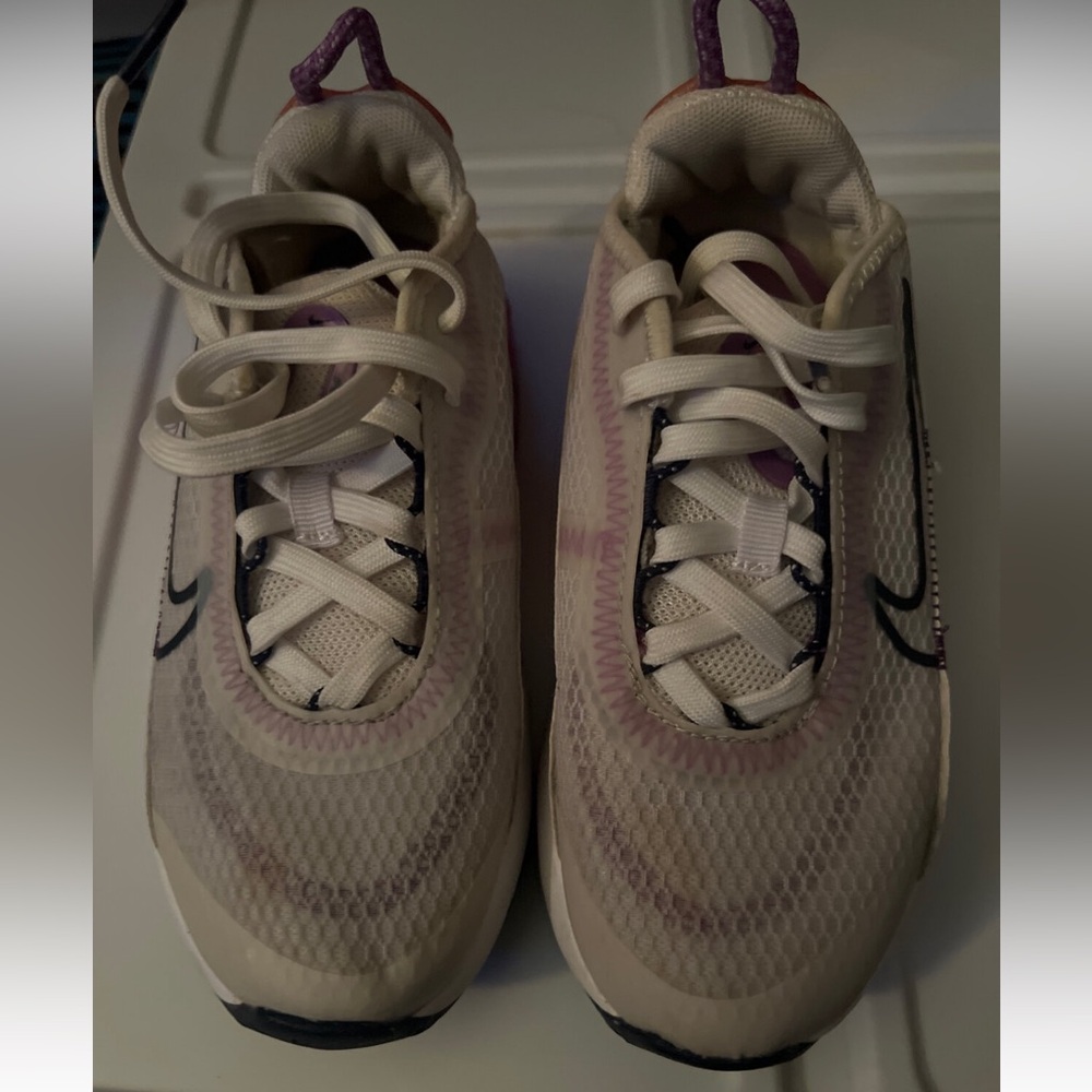 Girls Nike Air Sneakers